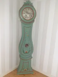 Uhr 2